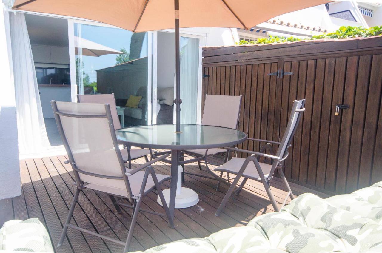 Apartment Seghers- Seaside Charm By The Beach Estepona Exterior foto