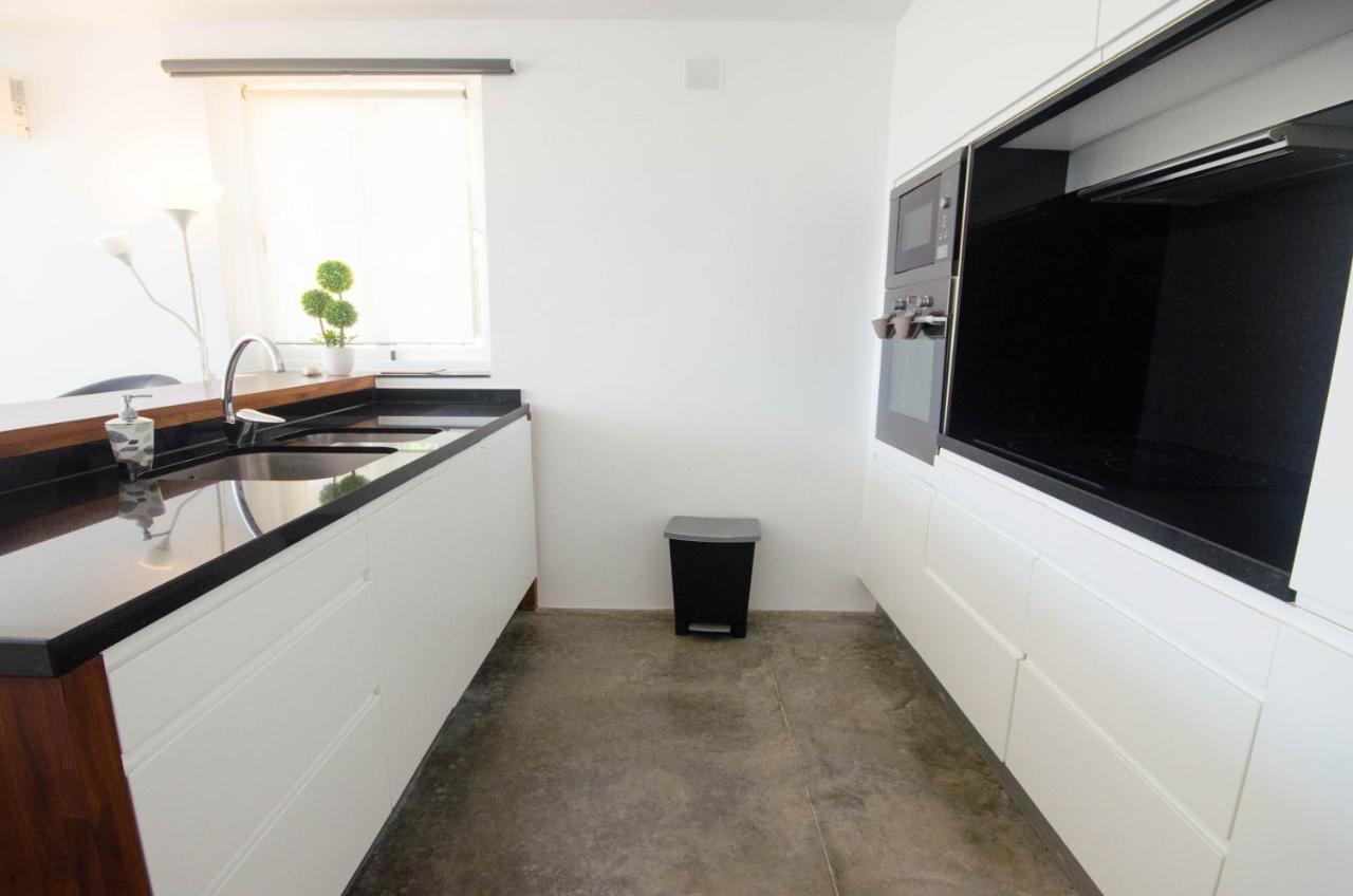 Apartment Seghers- Seaside Charm By The Beach Estepona Exterior foto